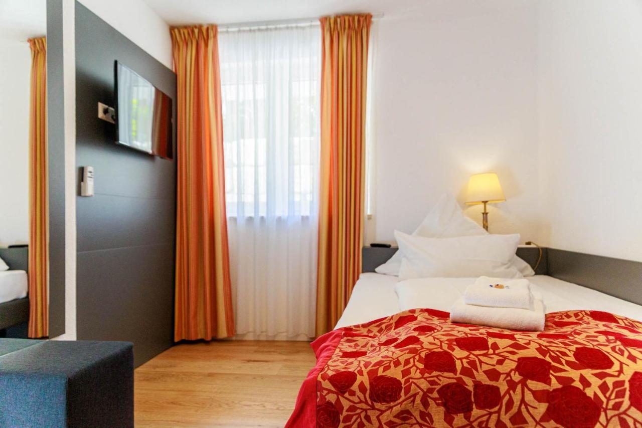 Bodensee-Hotel Kreuz Uhldingen-Mühlhofen Екстериор снимка