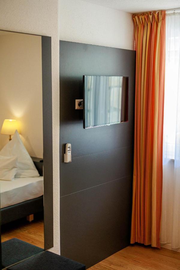 Bodensee-Hotel Kreuz Uhldingen-Mühlhofen Екстериор снимка