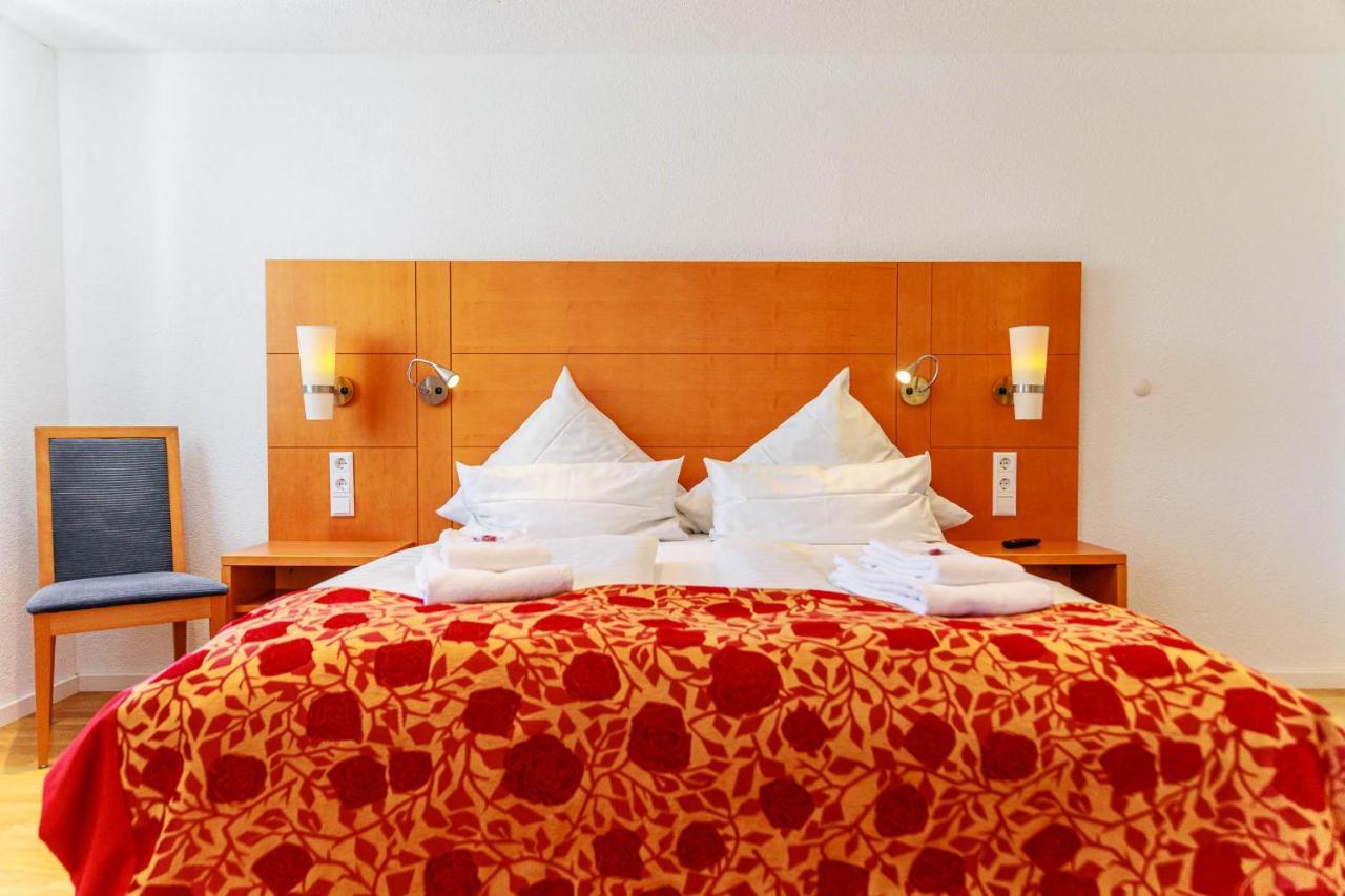 Bodensee-Hotel Kreuz Uhldingen-Mühlhofen Екстериор снимка