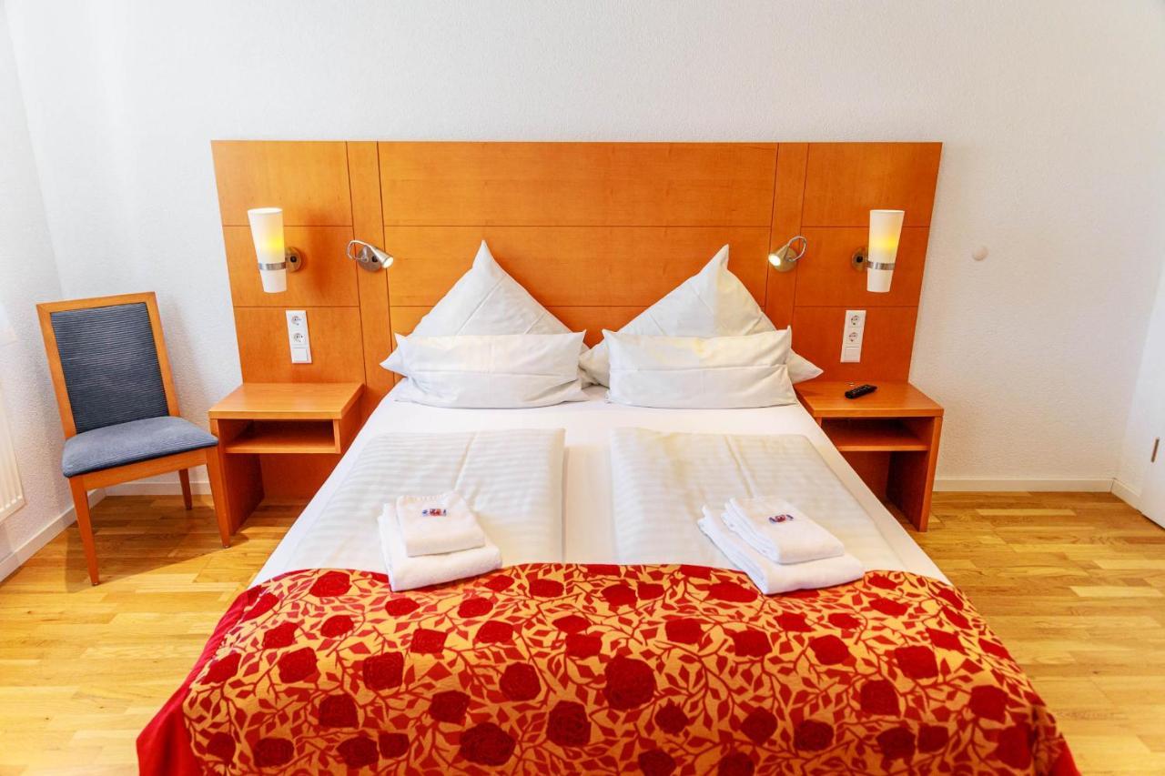 Bodensee-Hotel Kreuz Uhldingen-Mühlhofen Екстериор снимка