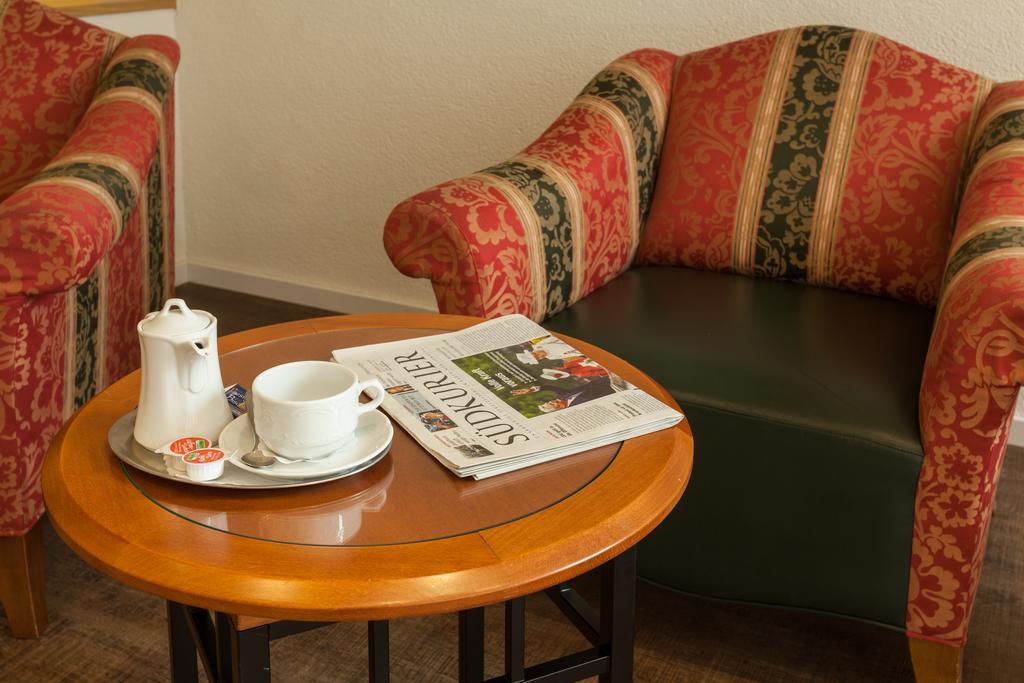 Bodensee-Hotel Kreuz Uhldingen-Mühlhofen Екстериор снимка